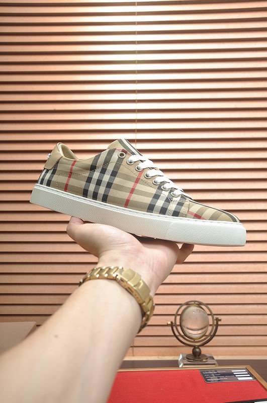 Burberry sz38-44 hnq0162